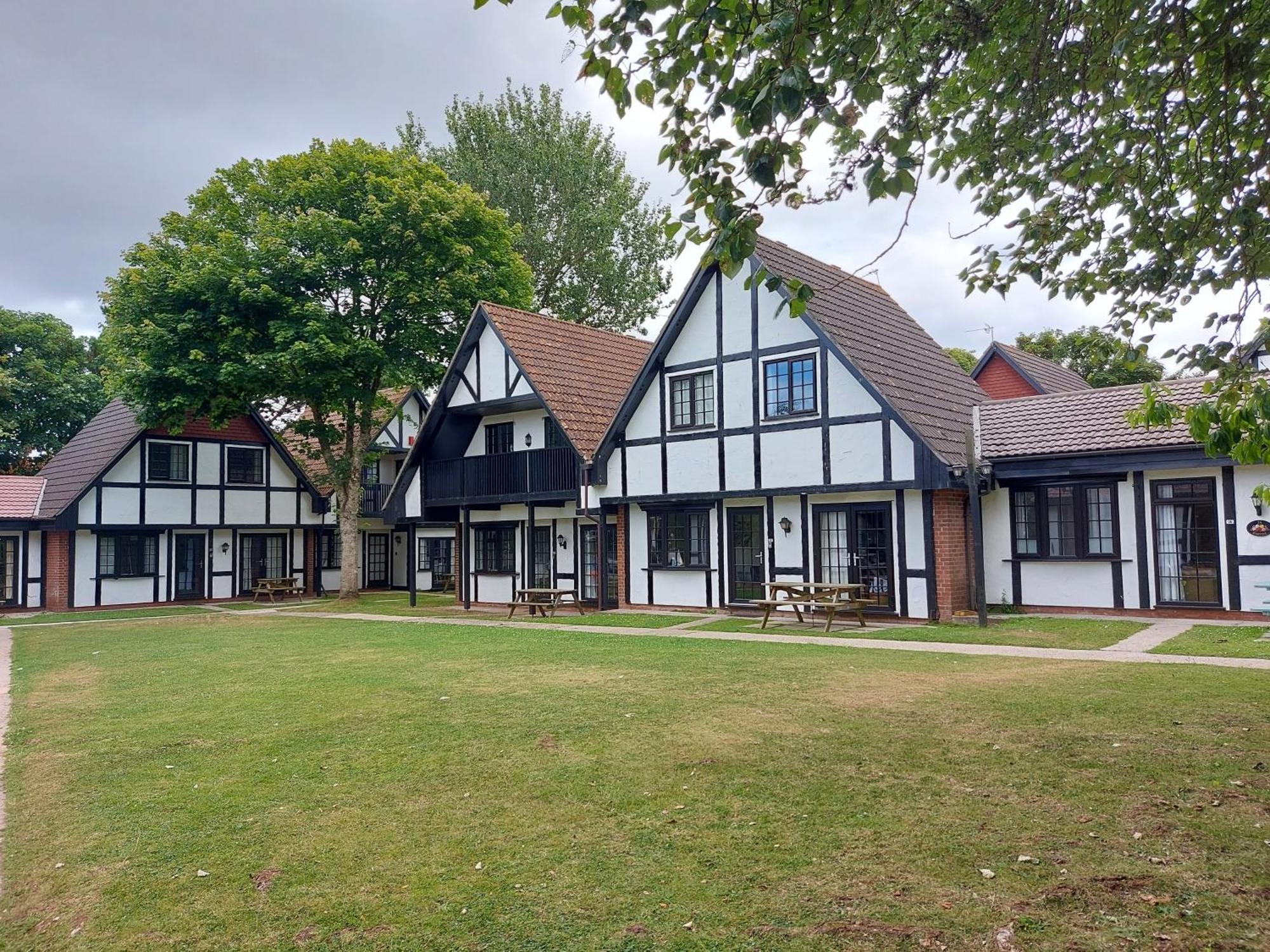 3.9. Tudor Court Hayle Exteriör bild